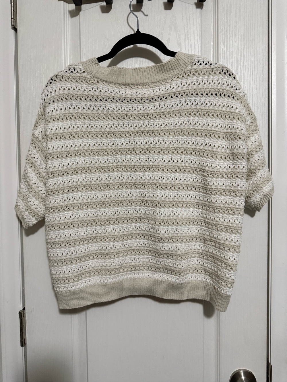 Universal Thread Cream and Beige Short-Sleeve Stripe Knit Cardigan - Picture 3 of 6